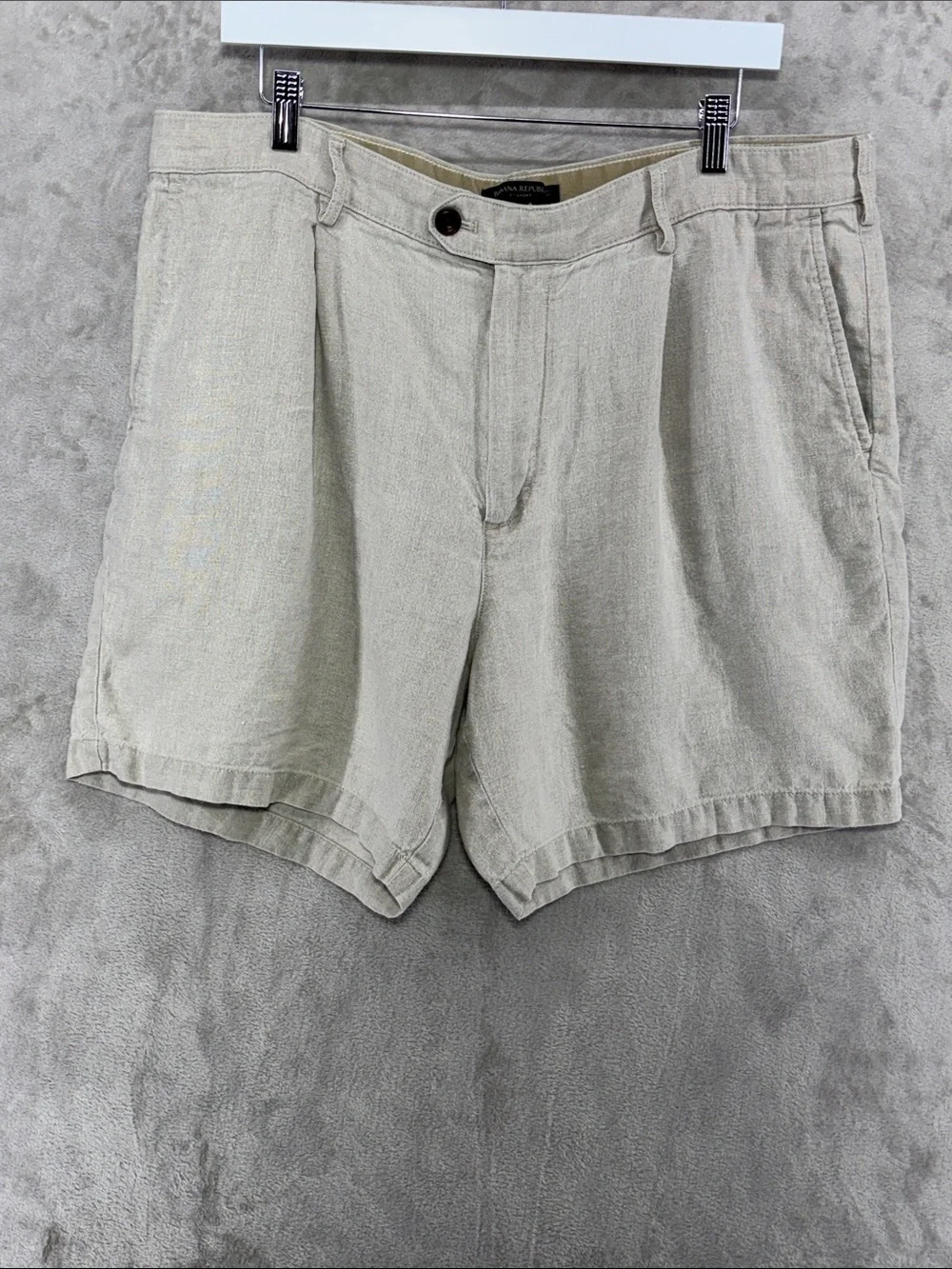 Banana Republic Men's Light Khaki Linen 7